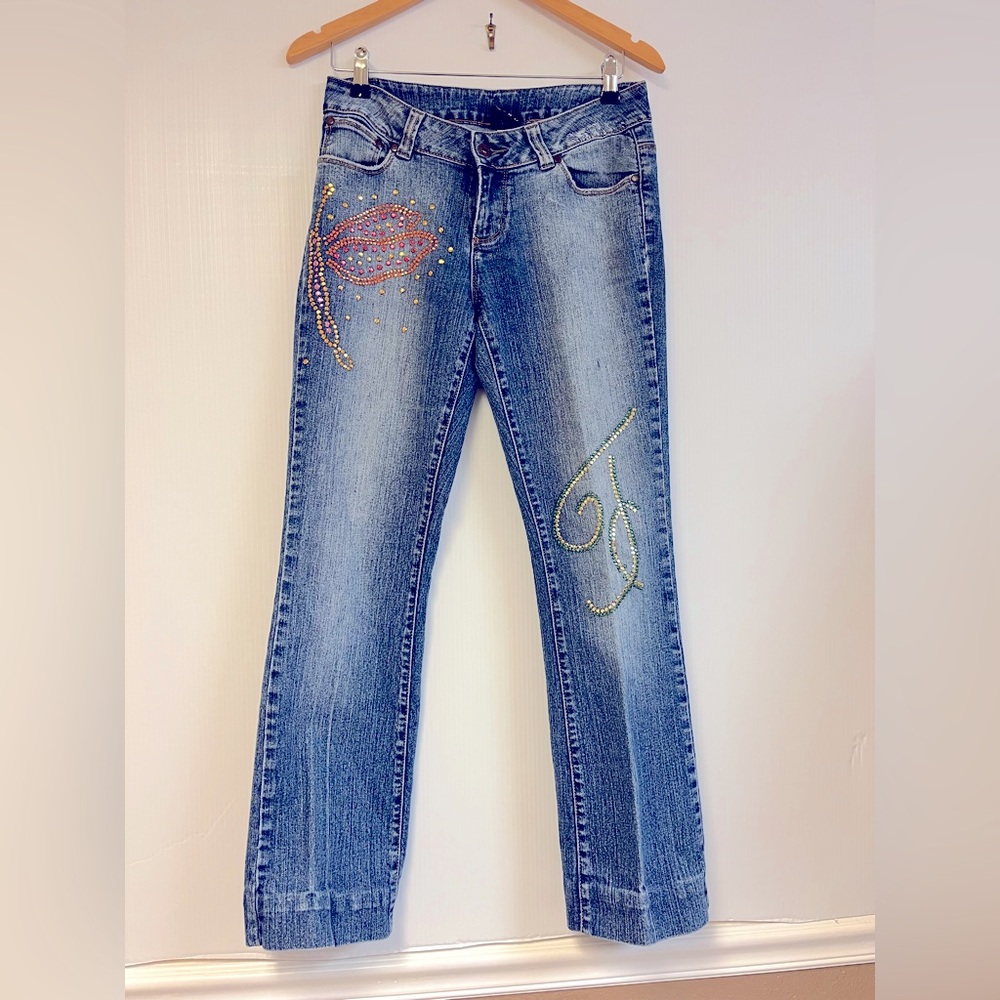 Vintage FUBU Women’s Rhinestone Boot Cut‎ Jeans – Y2K Medium Wash (Size 5/6)